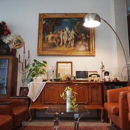 Manee Guesthouse And Record บ้านมานี Čiang Mai Exteriér fotografie