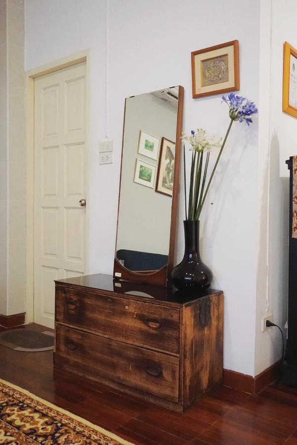 Manee Guesthouse And Record บ้านมานี Čiang Mai Exteriér fotografie
