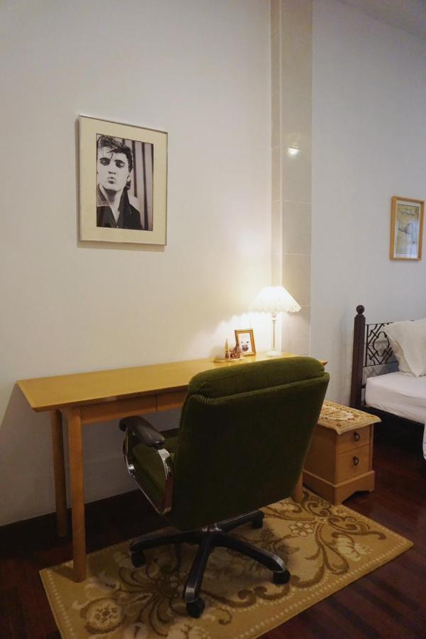Manee Guesthouse And Record บ้านมานี Čiang Mai Exteriér fotografie