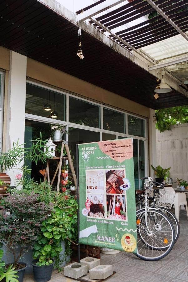 Manee Guesthouse And Record บ้านมานี Čiang Mai Exteriér fotografie
