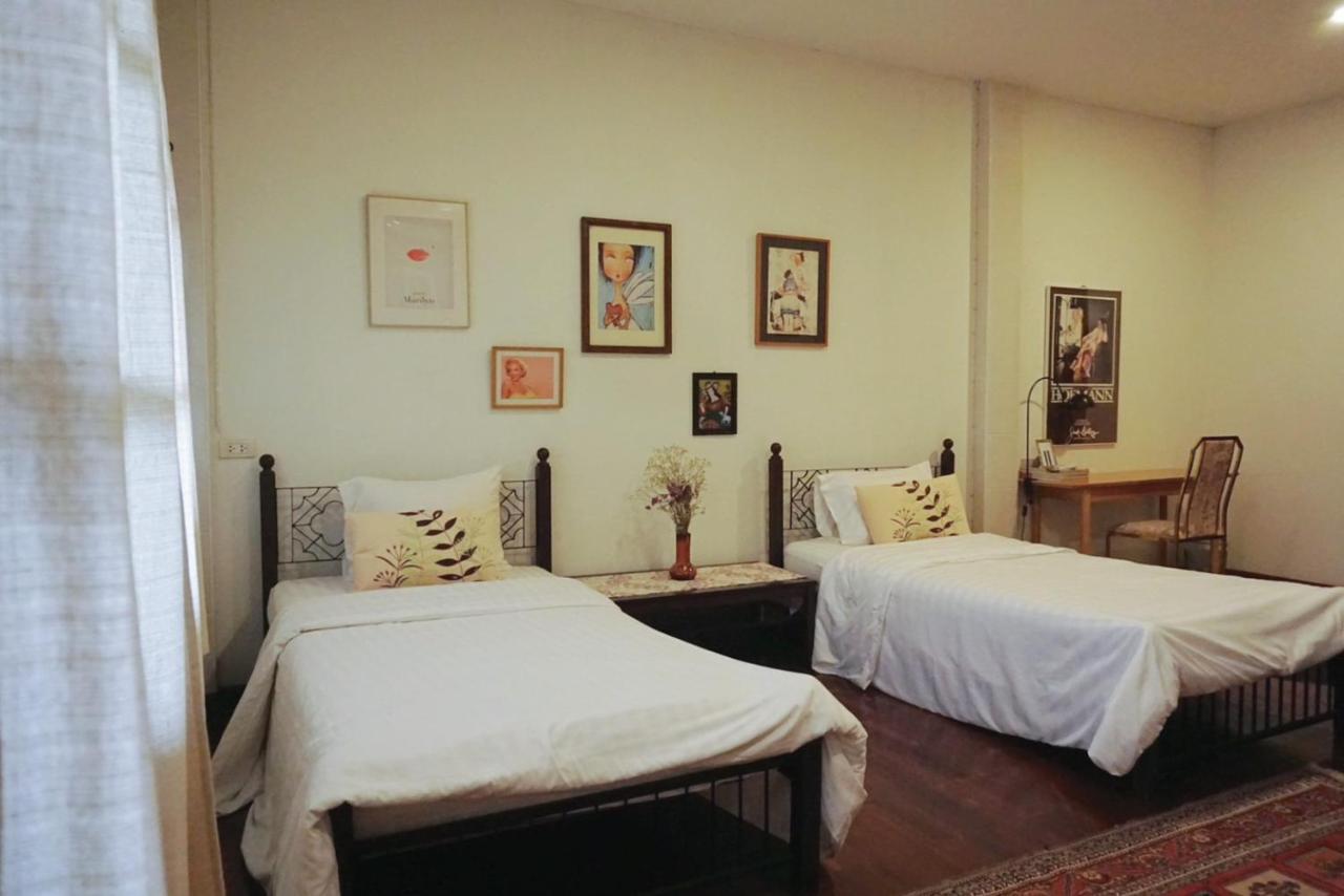 Manee Guesthouse And Record บ้านมานี Čiang Mai Exteriér fotografie